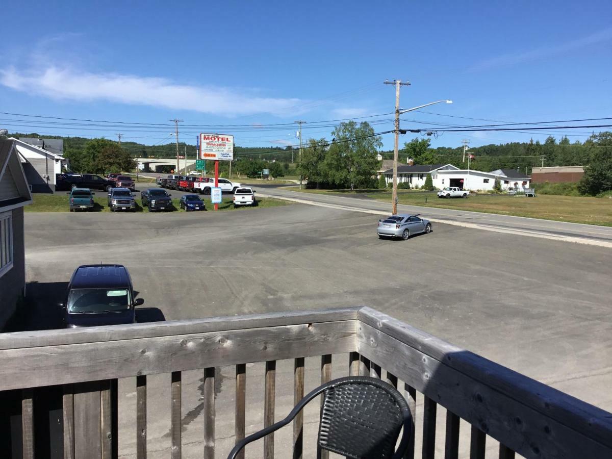 Fort Road Motel Perth-Andover Eksteriør billede